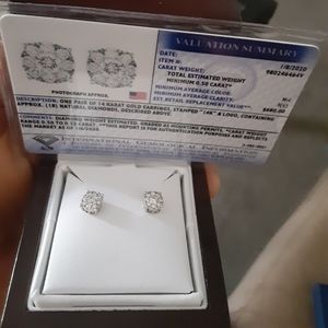 14 karat gold diamond earrings 18 diamonds